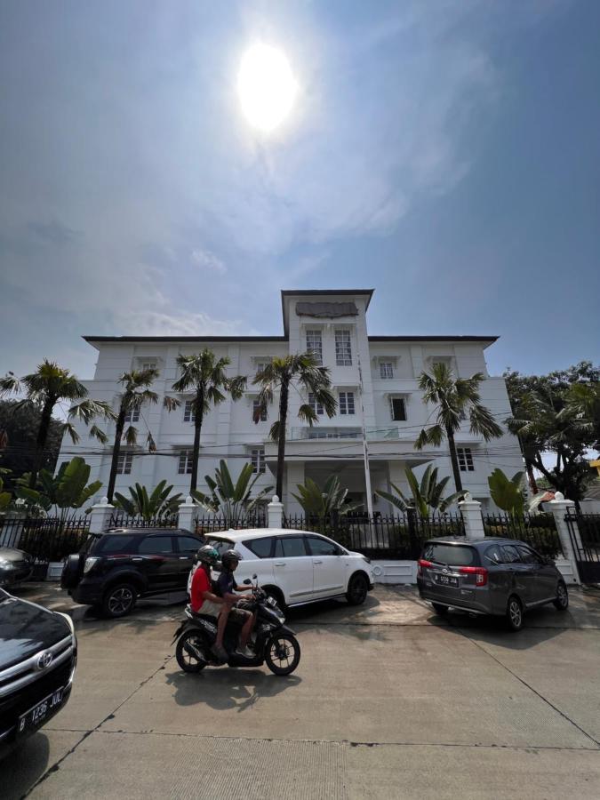 Le Semar Hotel Karawaci Dahung Exterior foto