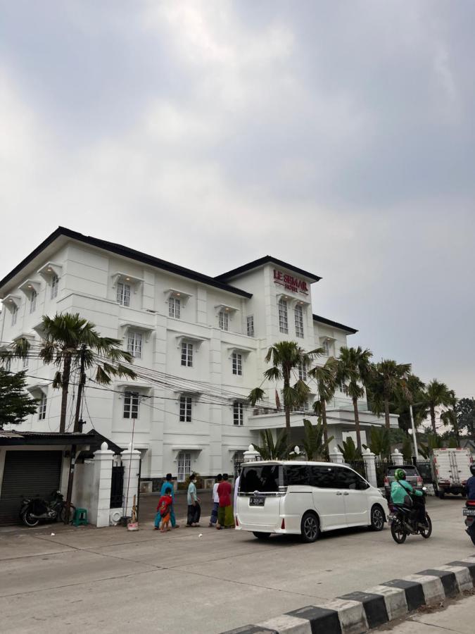 Le Semar Hotel Karawaci Dahung Exterior foto